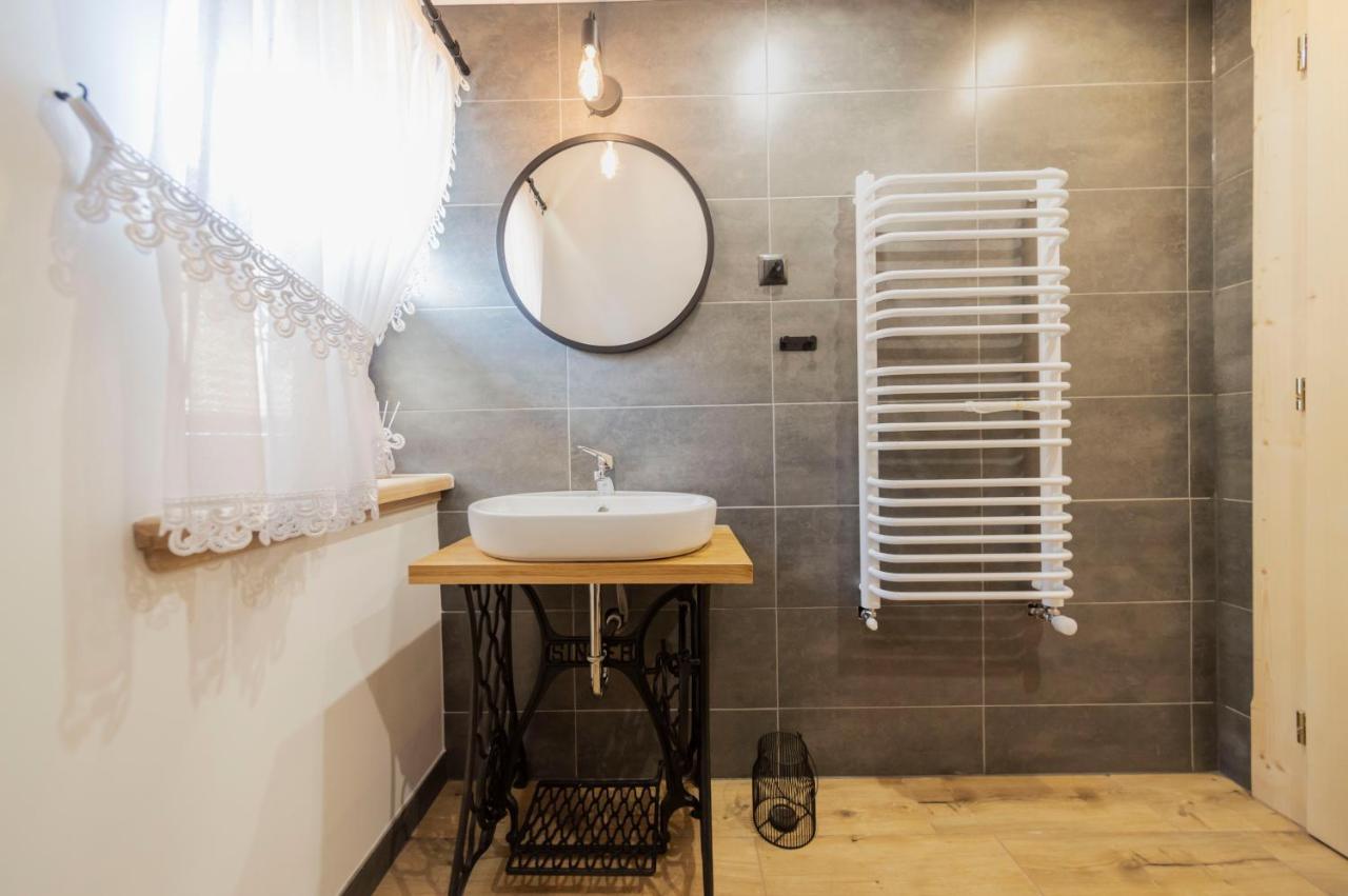 Apartment Atelier Jana Kasprowicza Stare Izby Poronin